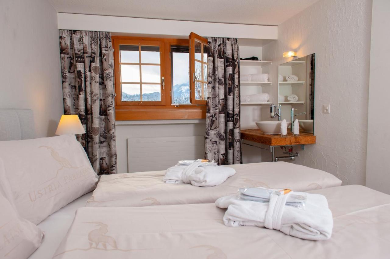 Hotel Ustria Parlatsch Trin Exteriér fotografie