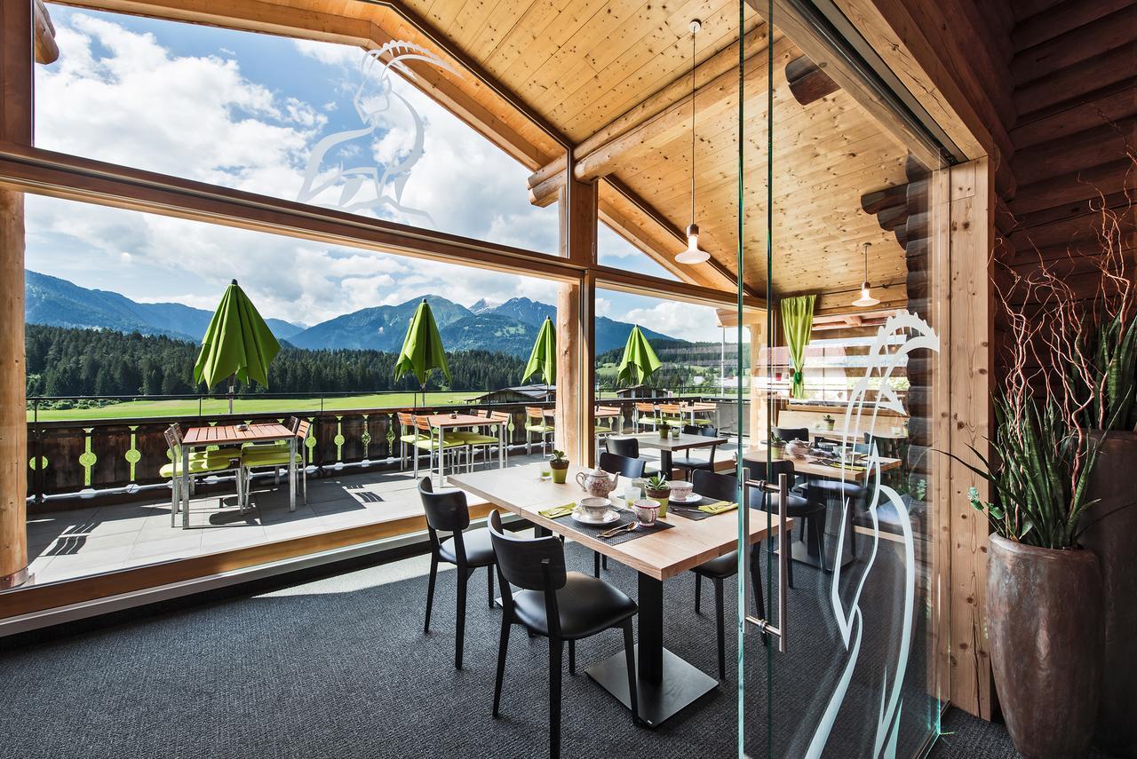 Hotel Ustria Parlatsch Trin Exteriér fotografie