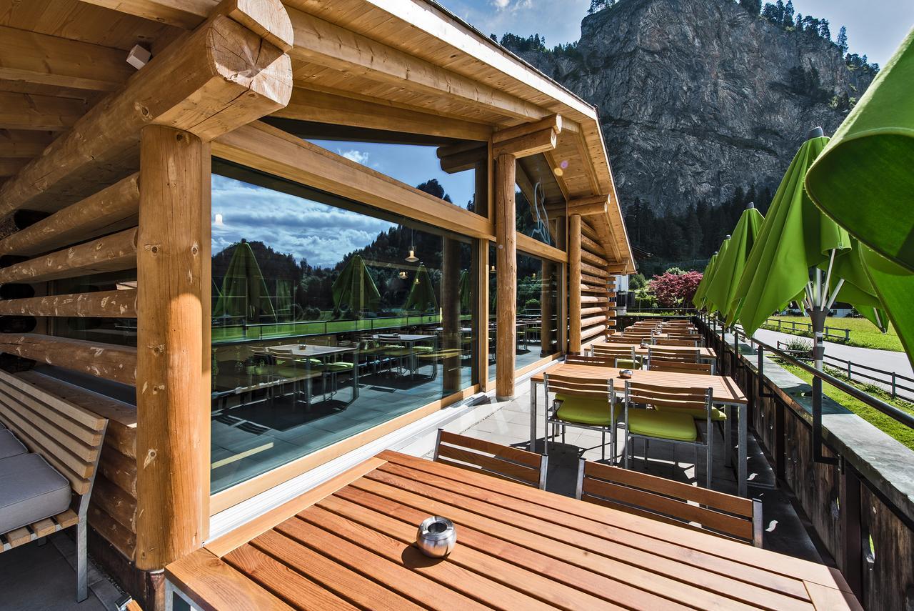 Hotel Ustria Parlatsch Trin Exteriér fotografie