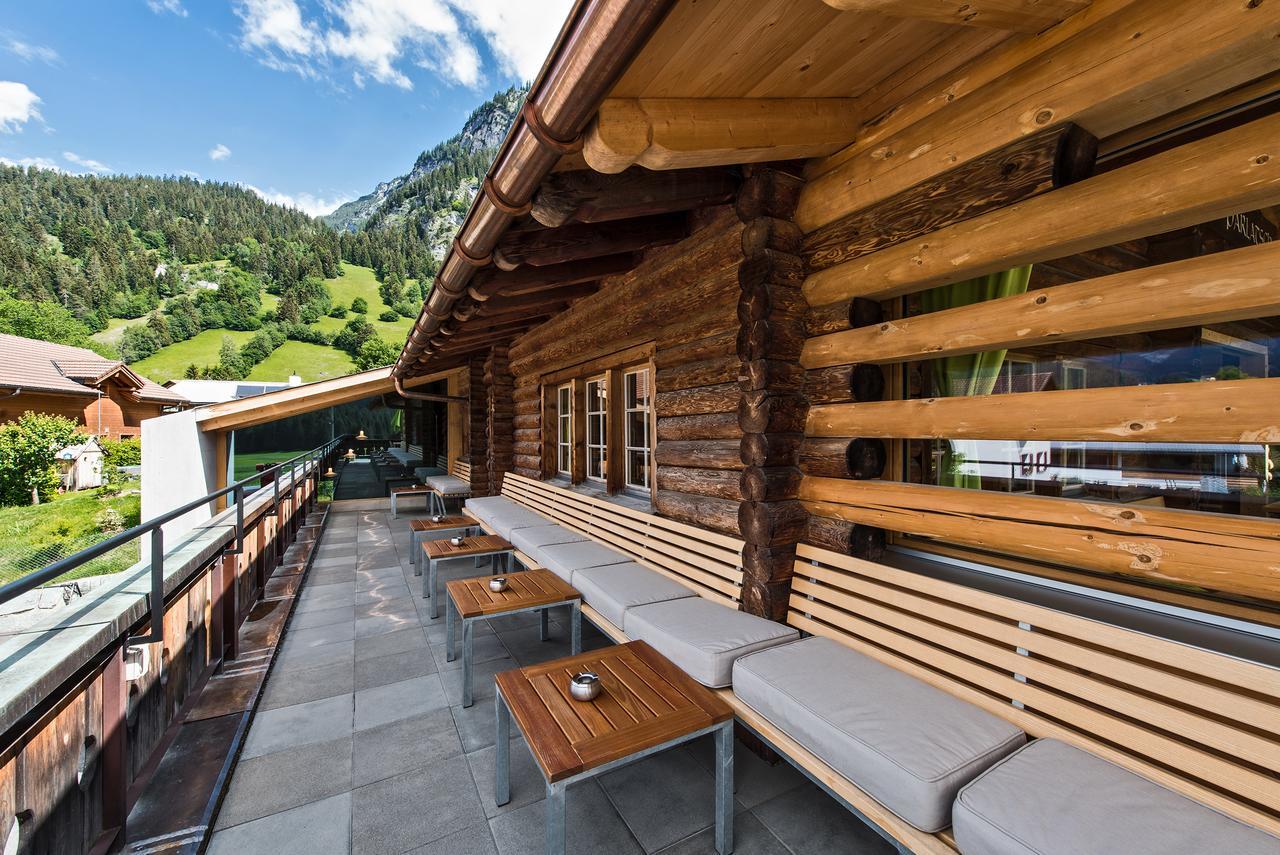 Hotel Ustria Parlatsch Trin Exteriér fotografie